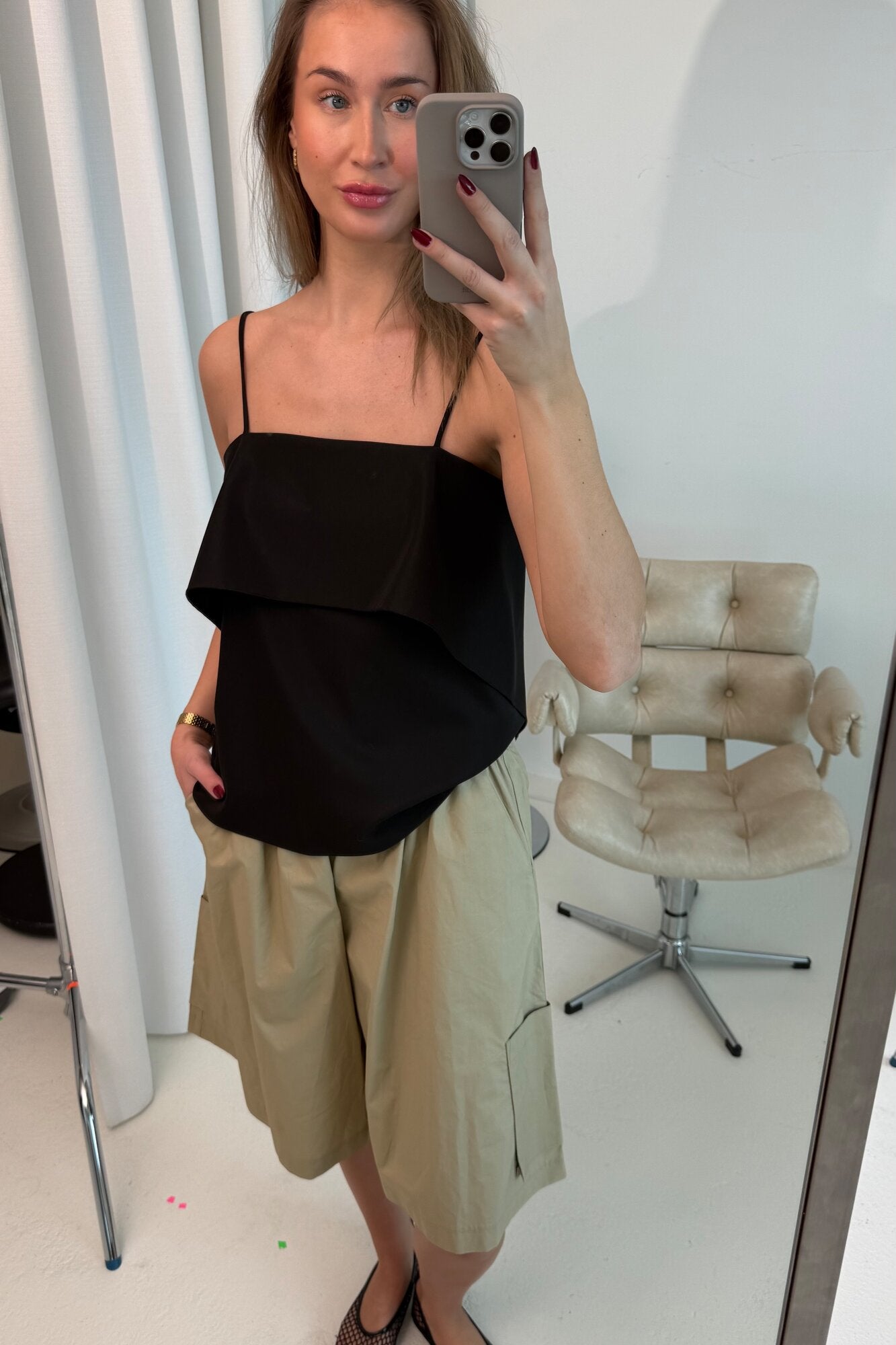 Viindira top - sort